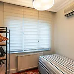 In The Center Of Taksim And Galataport 3 Bedrooms And 1 Living Room In Apartment