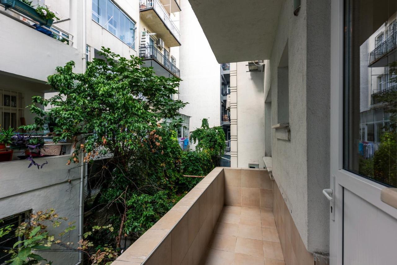 Apartment In The Center Of Taksim And Galataport 3 Bedrooms And 1 Living In *